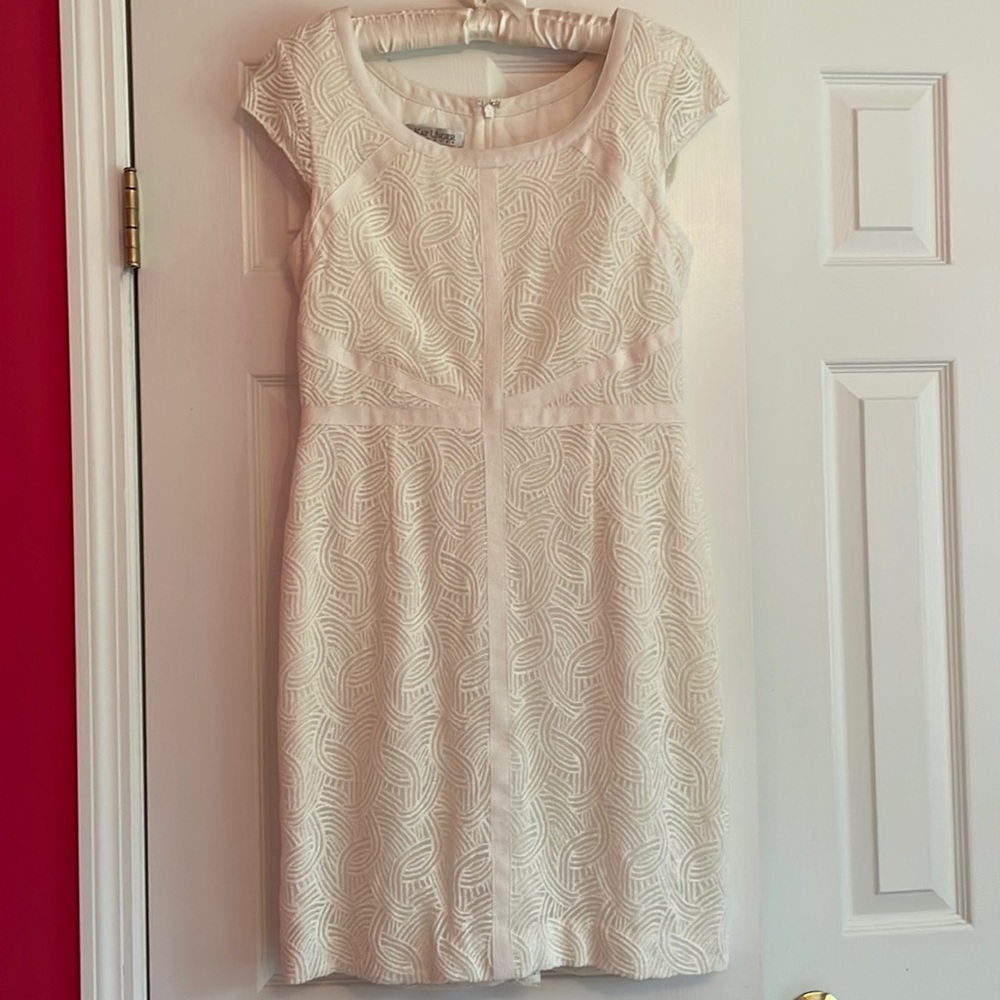 Kay Unger white crochet cap sleeve dress